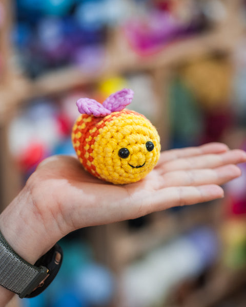 Manuka Honey Bee Amigurumi Pattern & Kit – Tiny Rabbit Hole by Angie
