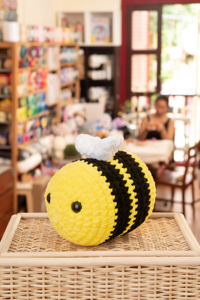 Bee Chan the Chunky Breezy Bee Amigurumi Pattern & Kit – Tiny Rabbit ...
