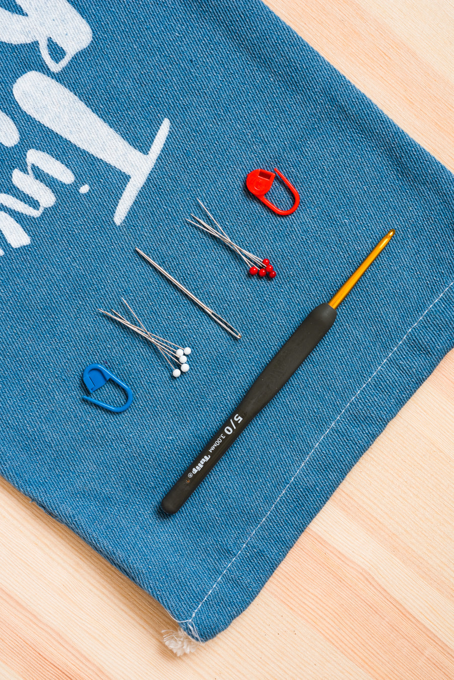 Basic Crochet Toolkit with Japan Tulip Hook (2.0 to 6.5mm)